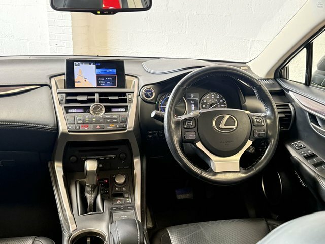Lexus NX 300H 2.5 Se E-cvt 4Wd Black #30