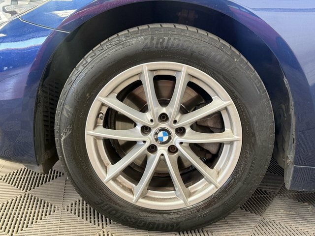 BMW 5 Series Saloon Blue #18