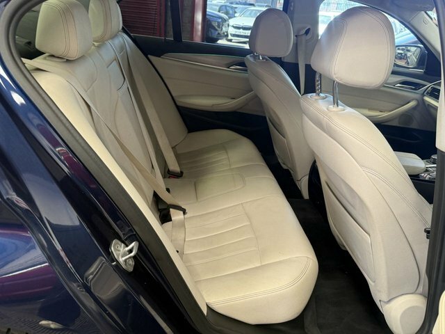 BMW 5 Series Saloon Blue #52