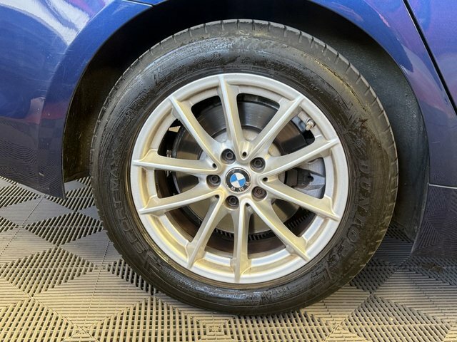 BMW 5 Series Saloon Blue #16