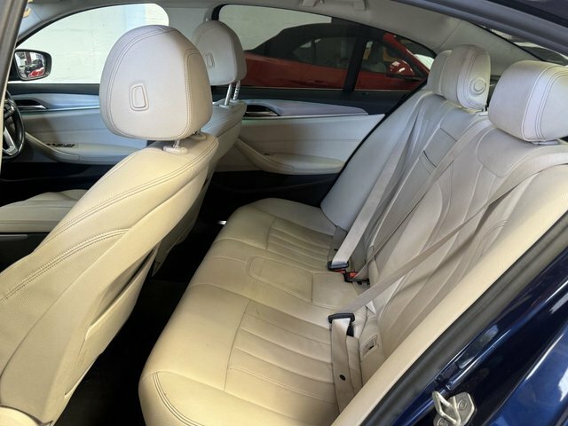 BMW 5 Series Saloon Blue #49