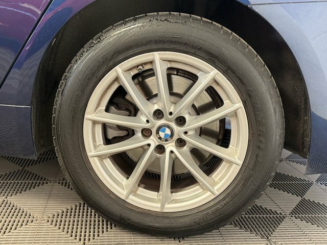 BMW 5 Series Saloon Blue #17