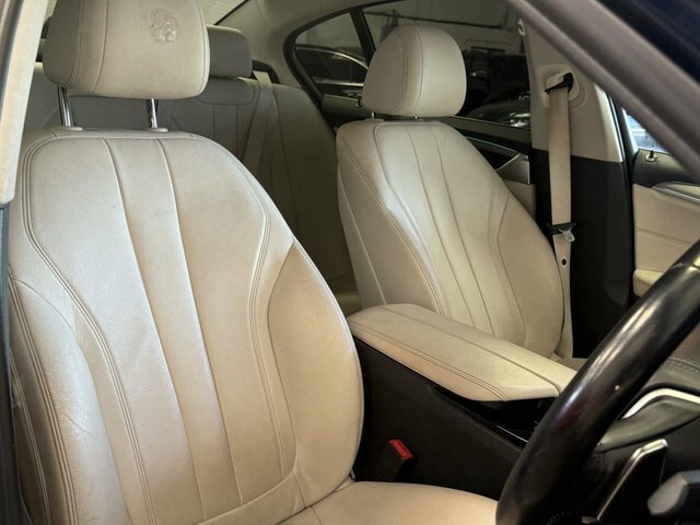 BMW 5 Series Saloon Blue #26