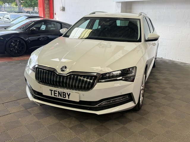 Skoda Superb Superb Se L Iv Phev White #3