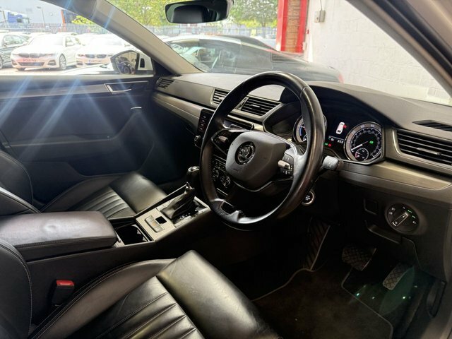 Skoda Superb Superb Se L IV Phev S-a Grey #27