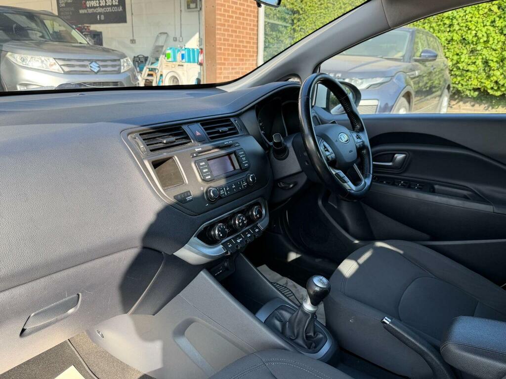 Kia RIO Hatchback 1.4 2 Euro 5 201464 Black #30