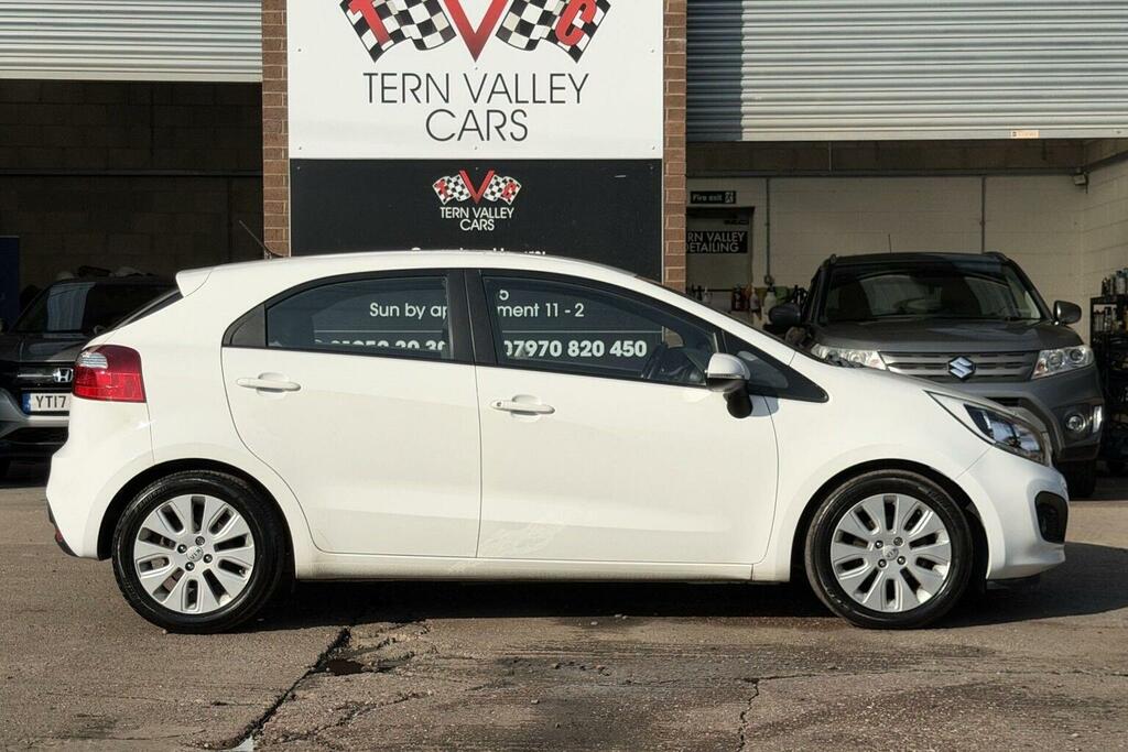 Kia RIO Hatchback 1.4 2 Euro 5 201464 Black #28