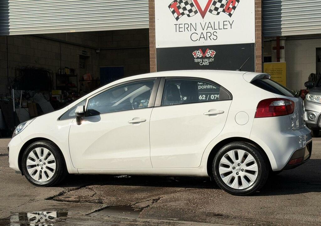 Kia RIO Hatchback 1.4 2 Euro 5 201464 Black #26