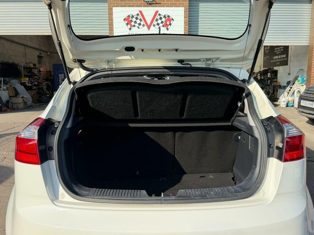 Kia RIO Hatchback 1.4 2 Euro 5 201464 Black #58