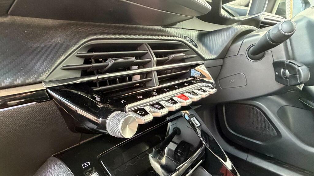 Peugeot 2008 Gt Premium Grey #37