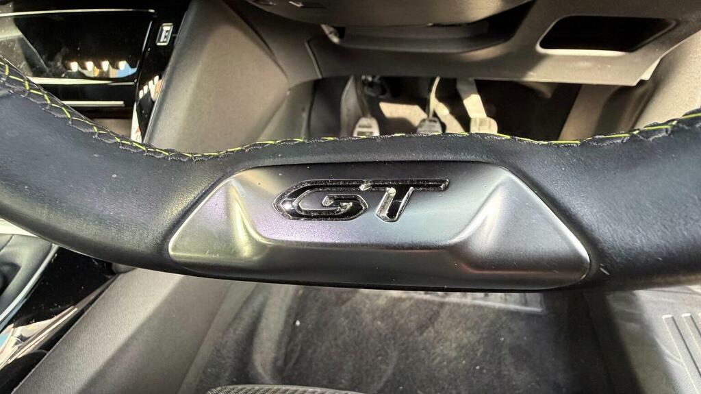 Peugeot 2008 Gt Premium Grey #41