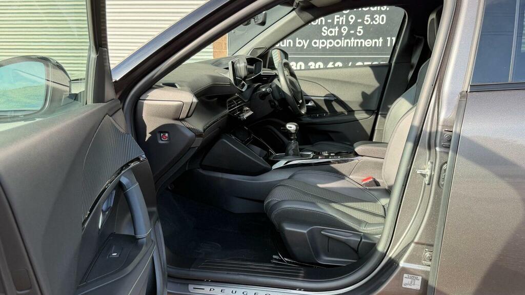Peugeot 2008 Gt Premium Grey #61