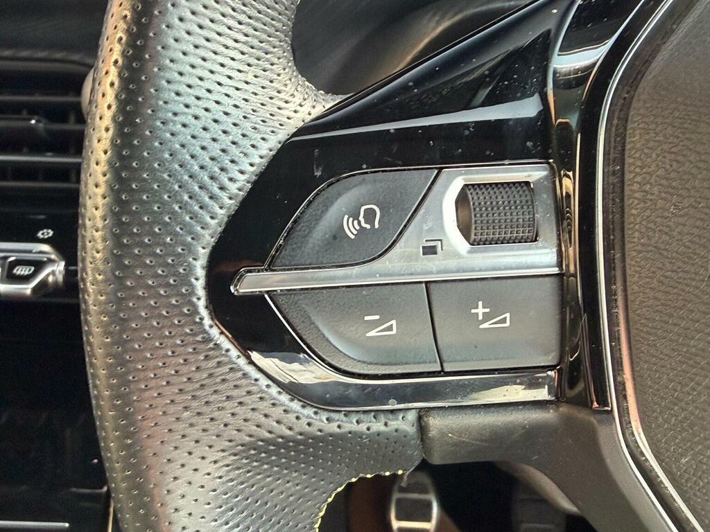 Peugeot 2008 Gt Premium Grey #39