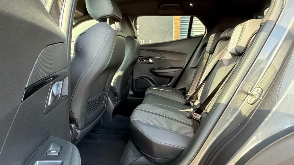 Peugeot 2008 Gt Premium Grey #64