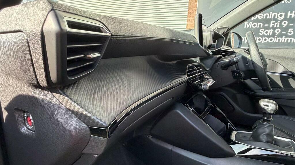 Peugeot 2008 Gt Premium Grey #31