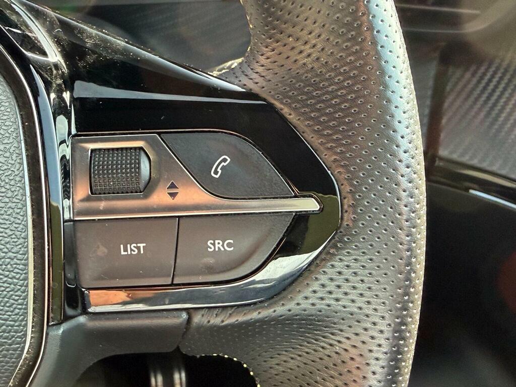 Peugeot 2008 Gt Premium Grey #40