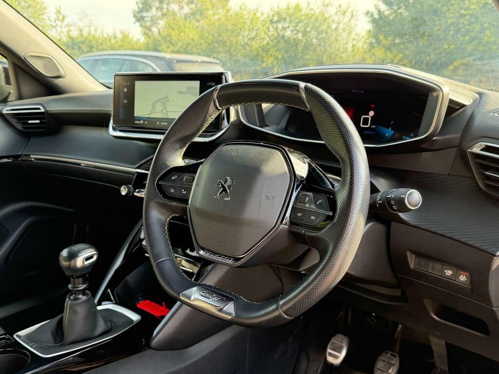 Peugeot 2008 Gt Premium Grey #35