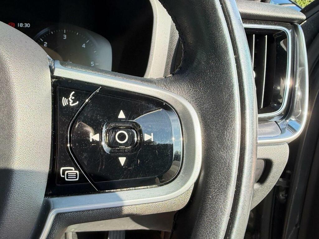 Volvo V60 V60 R-design B4 Mhev Silver #50