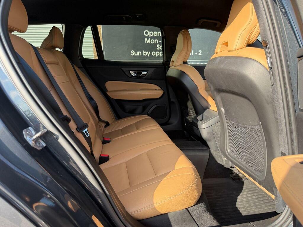 Volvo V60 V60 R-design B4 Mhev Silver #65