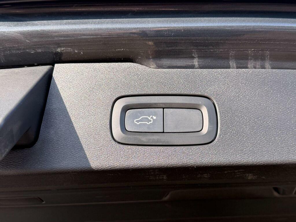 Volvo V60 V60 R-design B4 Mhev Silver #74