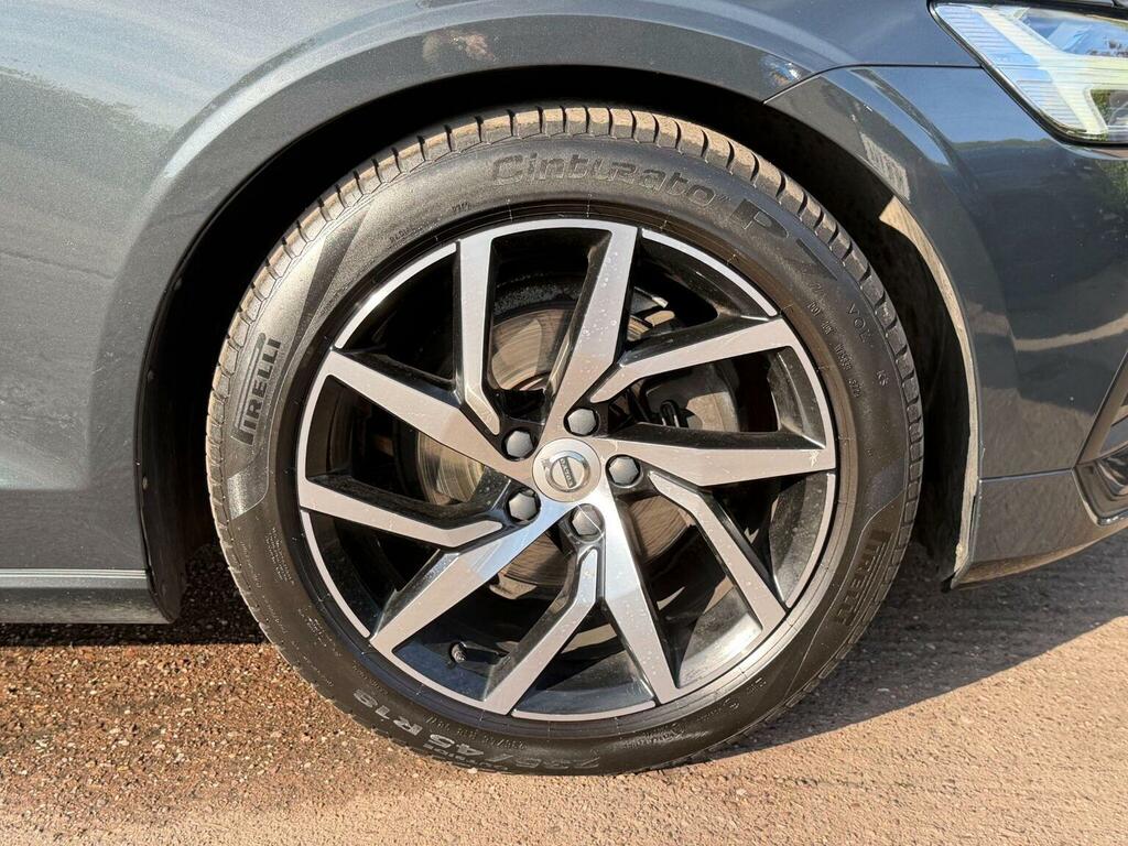 Volvo V60 V60 R-design B4 Mhev Silver #83
