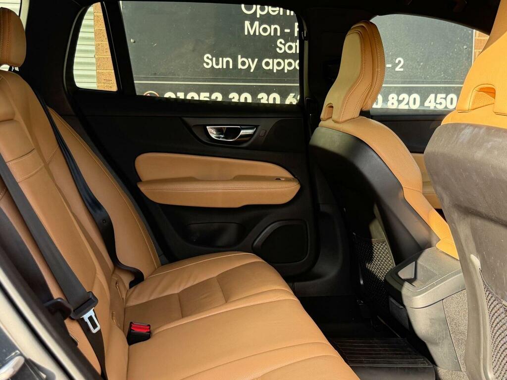 Volvo V60 V60 R-design B4 Mhev Silver #63