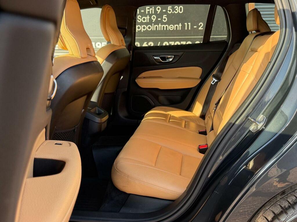 Volvo V60 V60 R-design B4 Mhev Silver #64