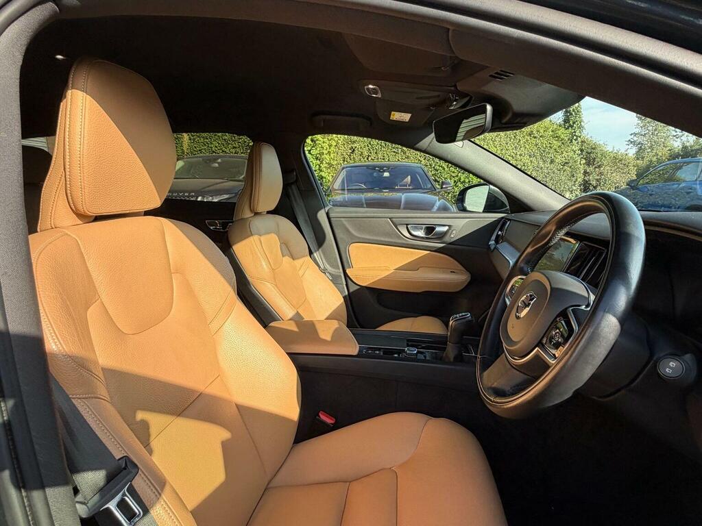 Volvo V60 V60 R-design B4 Mhev Silver #38