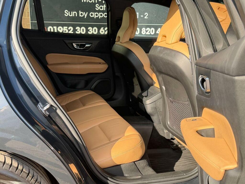 Volvo V60 V60 R-design B4 Mhev Silver #67