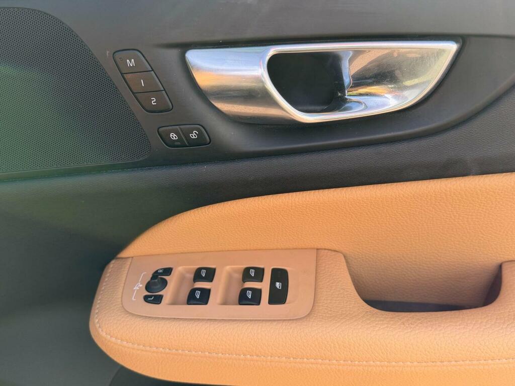 Volvo V60 V60 R-design B4 Mhev Silver #71