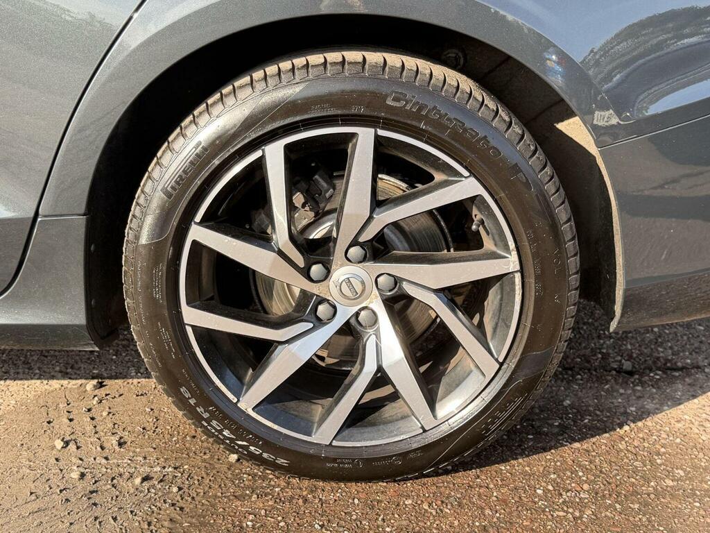 Volvo V60 V60 R-design B4 Mhev Silver #82