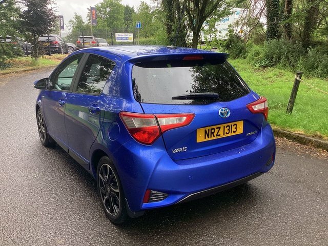 Toyota Yaris 1.5 Hybrid Excel Cvt Navpan Roof  #10