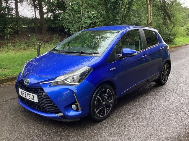 Toyota Yaris 1.5 Hybrid Excel Cvt Navpan Roof  #9