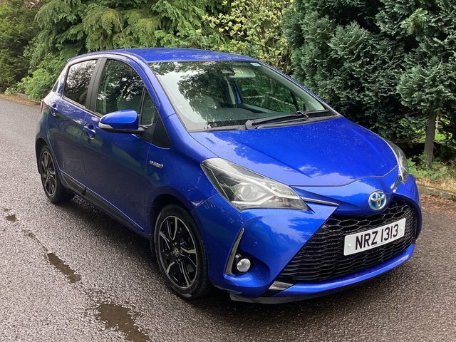 Toyota Yaris 1.5 Hybrid Excel Cvt Navpan Roof  #5
