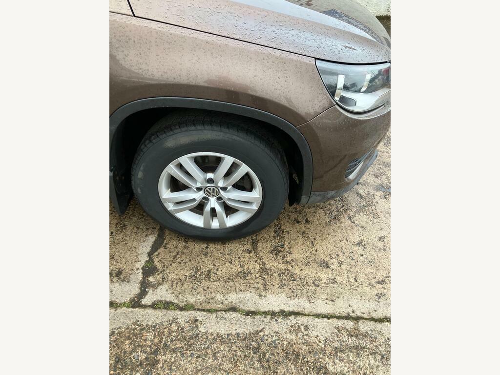 Volkswagen Tiguan 2.0 Tdi Bluemotion Tech R-line 4Wd Silver #1
