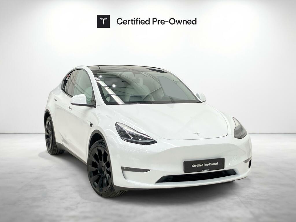 Tesla Model Y Dual Motor Long Range 4Wde White