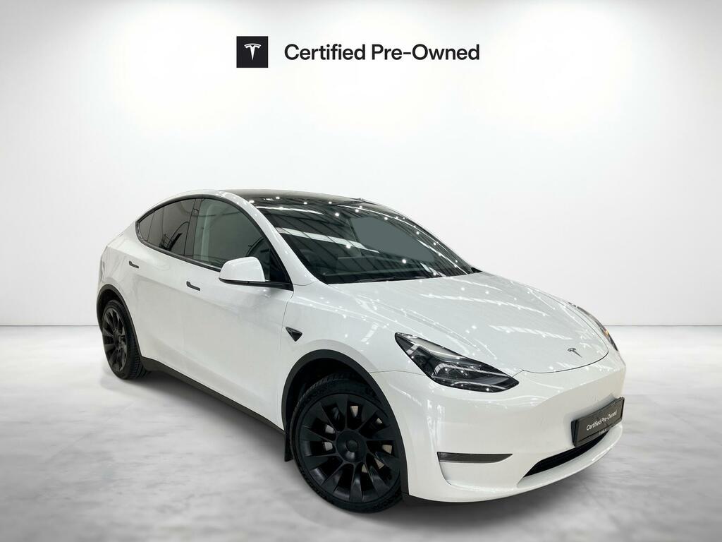 Tesla Model Y Dual Motor Long Range 4Wde White