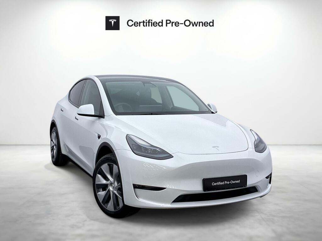 Tesla Model Y Dual Motor Long Range 4Wde White