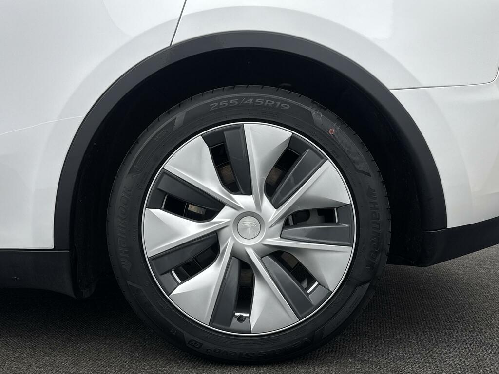 Tesla Model Y Auto Rwd 5dr White #6