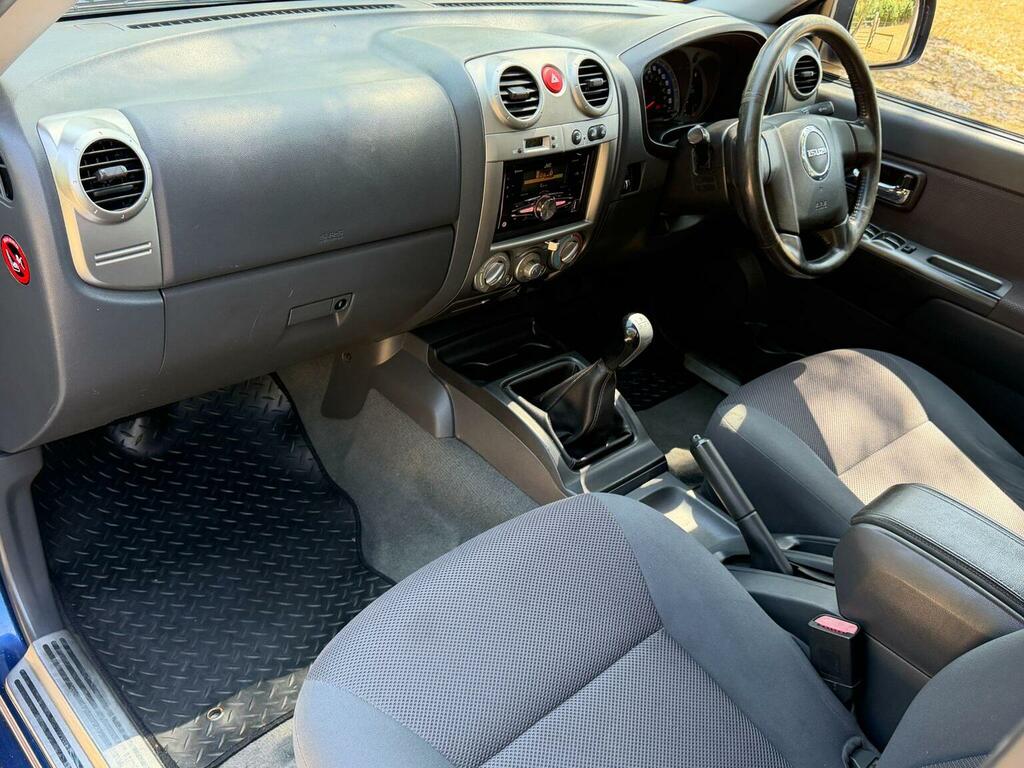 Isuzu Rodeo 2.5 Td Denver Max Le 2009 Silver #16