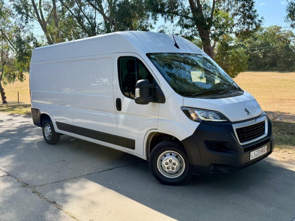 Peugeot Boxer Panel Van 2.2 Bluehdi 335 Professional Premium L White