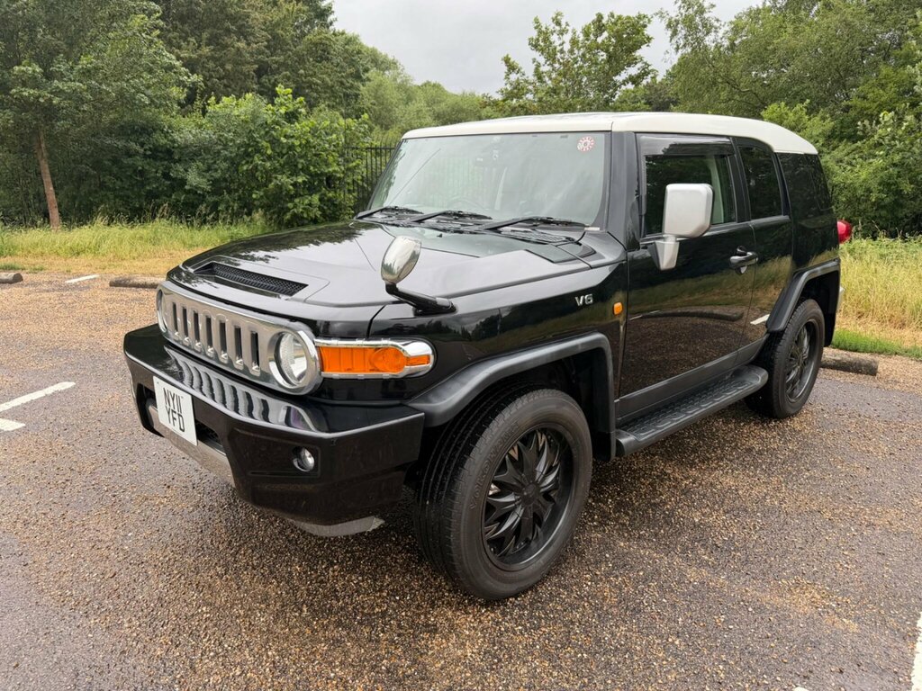 Toyota FJ Cruiser Suv Black #3