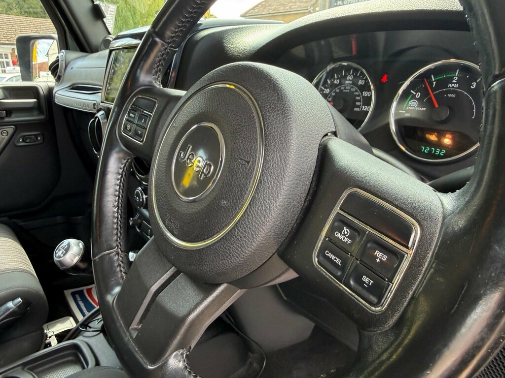 Jeep Wrangler 2.8 Crd Black #25
