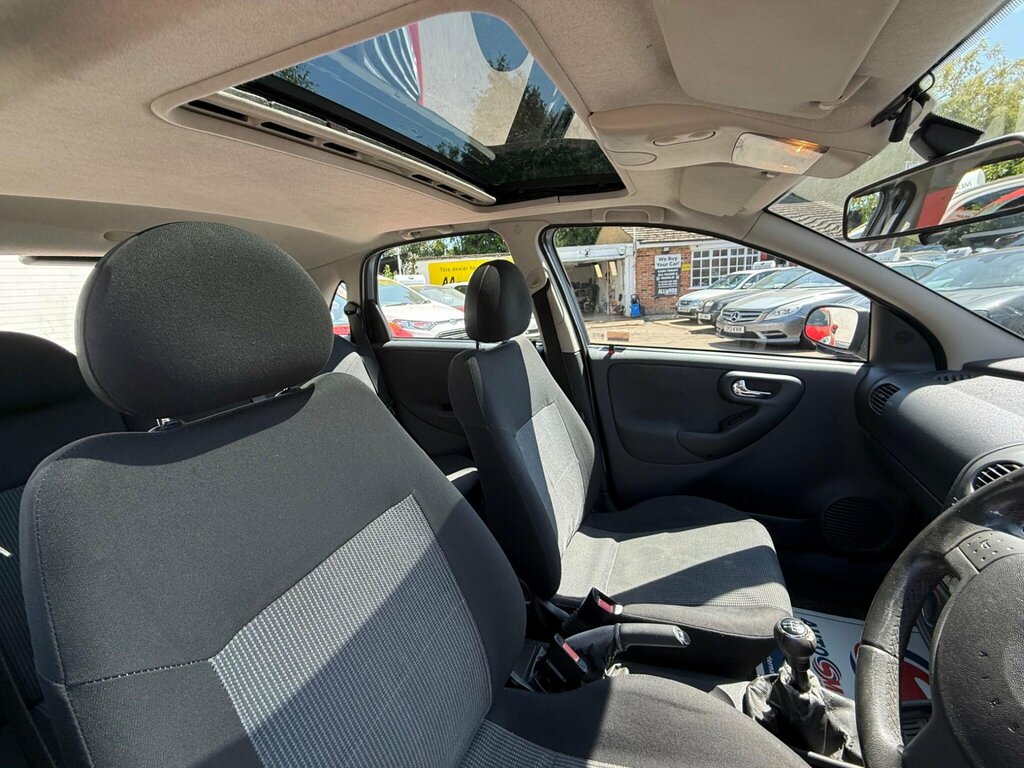 Vauxhall Corsa 1.0I Life Red #20