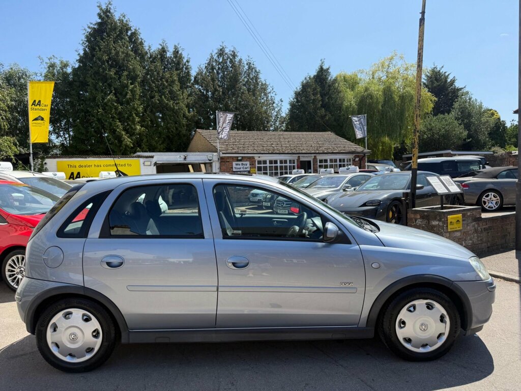 Vauxhall Corsa 1.0I Life Red #4