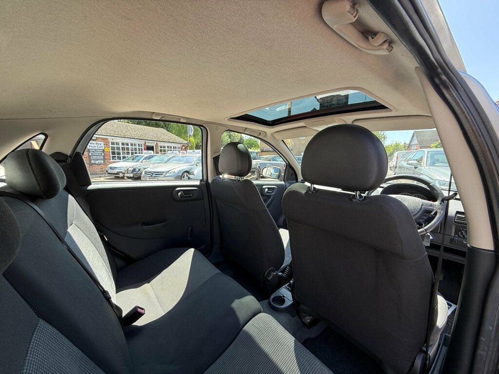 Vauxhall Corsa 1.0I Life Red #30