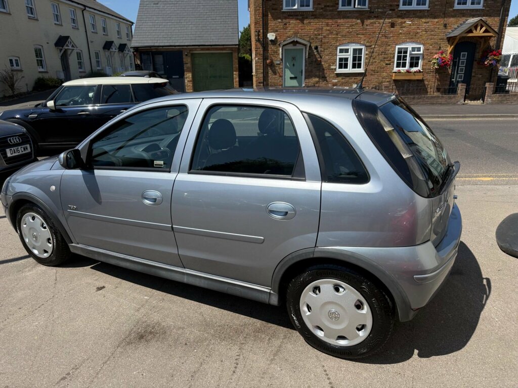 Vauxhall Corsa 1.0I Life Red #8