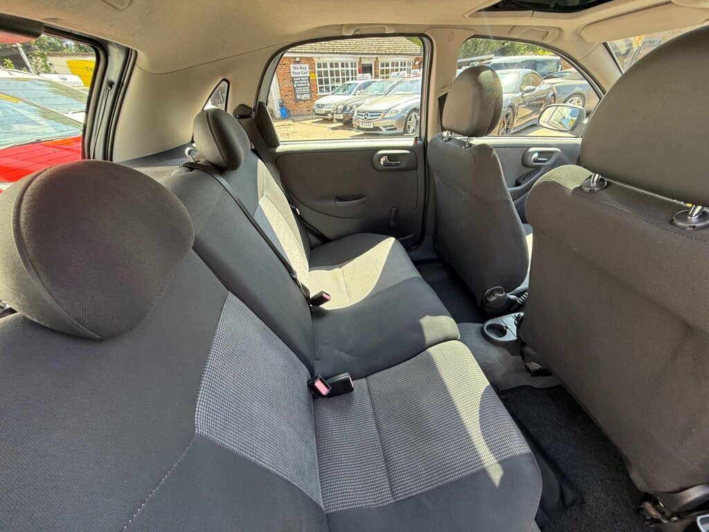 Vauxhall Corsa 1.0I Life Red #28