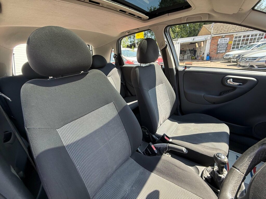 Vauxhall Corsa 1.0I Life Red #23