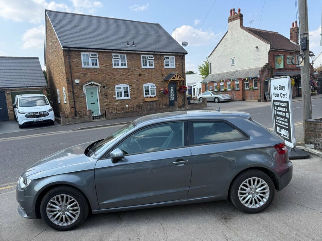 Audi A3 1.4 Tfsi S Line Nav 148 Bhp Black #9